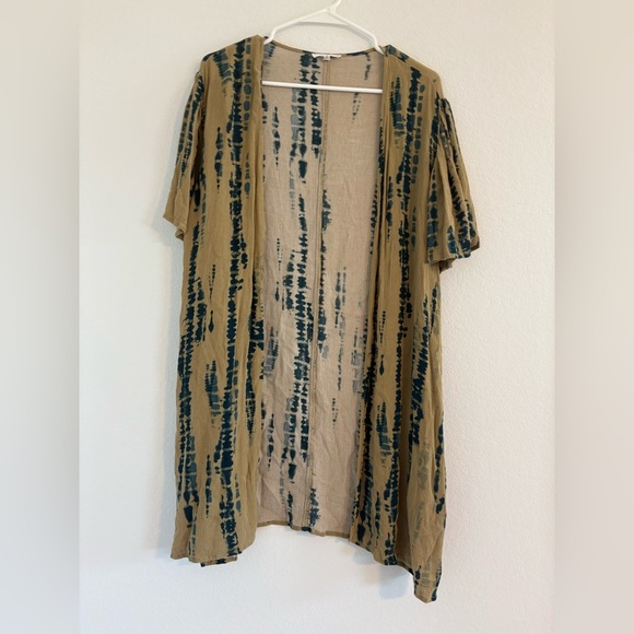 Maurices Bohemian Olive Tie Dye Flutter Sleeve Kimono - Picture 2 of 11
